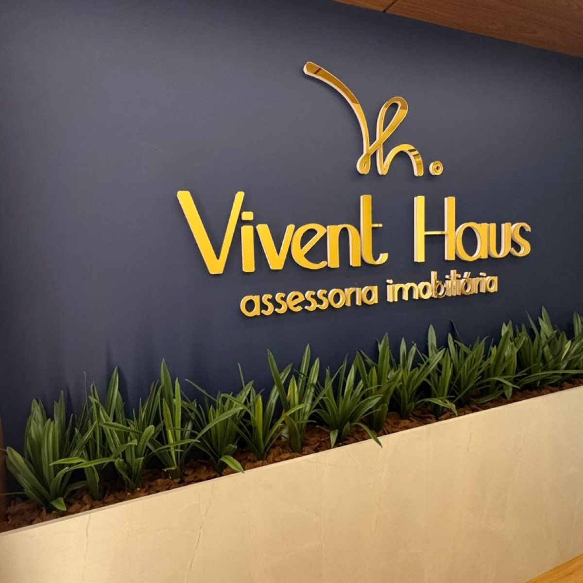 05db74a7-f6c7-444d-87ef-5a36bfa06019